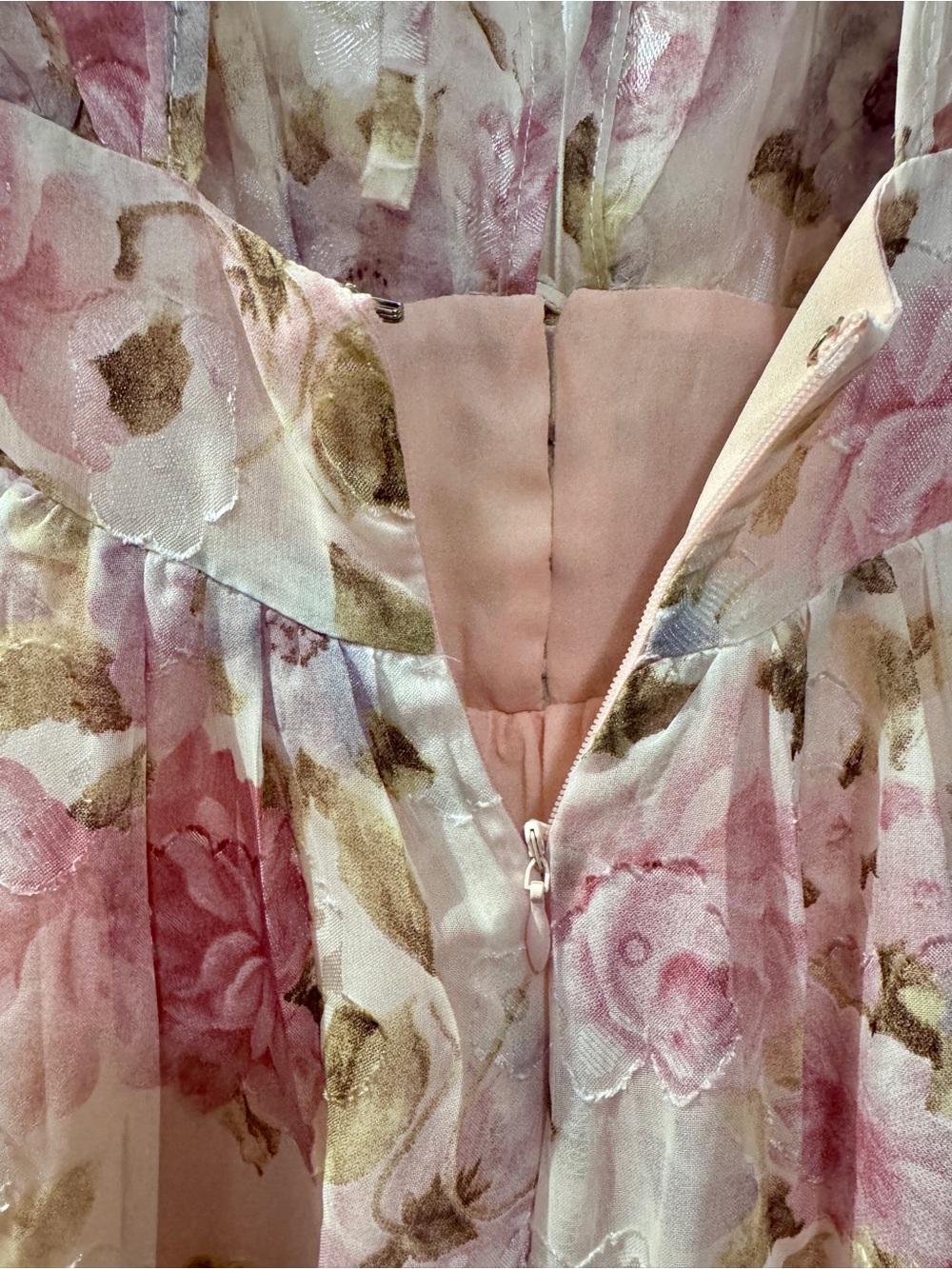 Storia Pink Floral Tiered Maxi Dress with Deep V - Picture 6 of 9